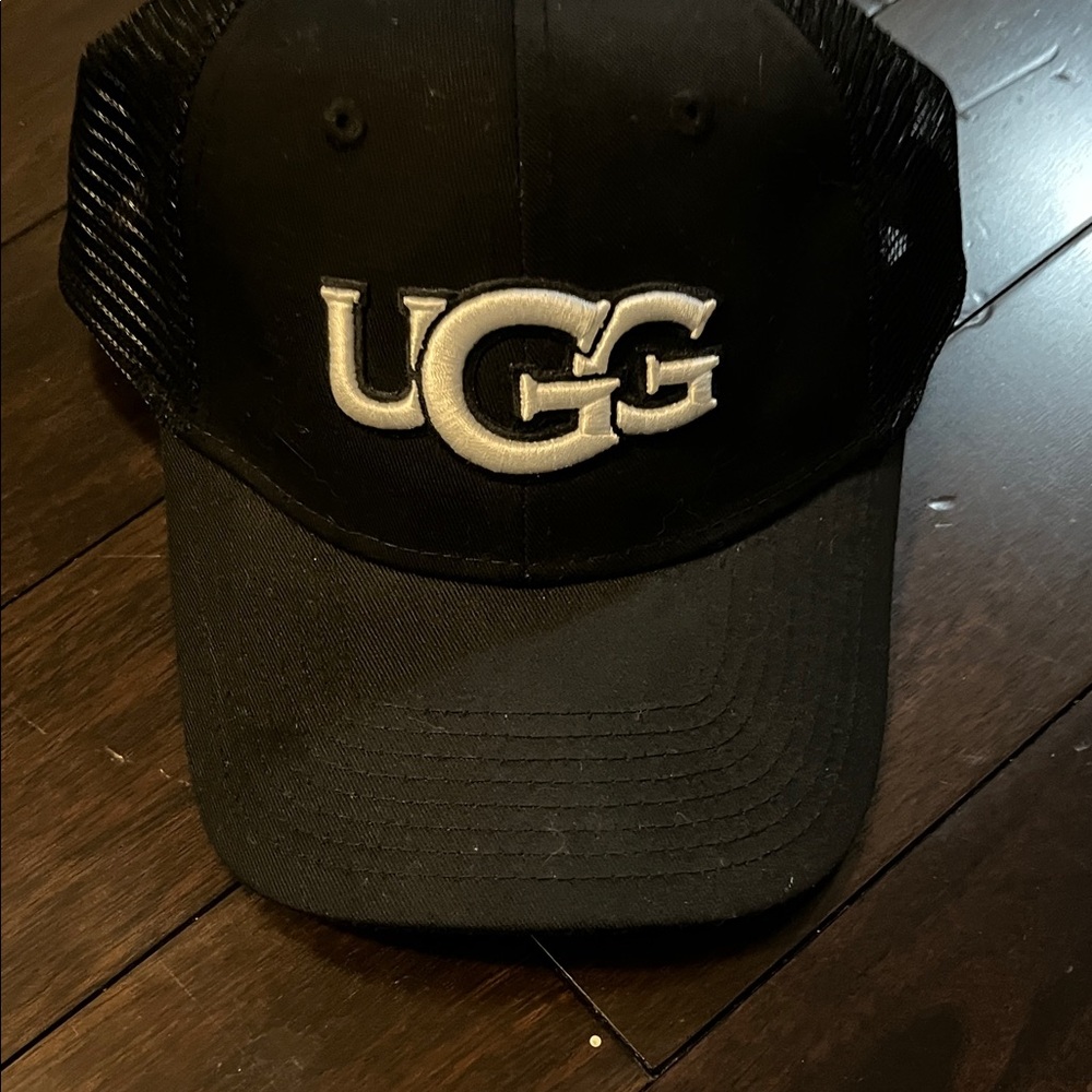 UGG Black Trucker Cap with Logo